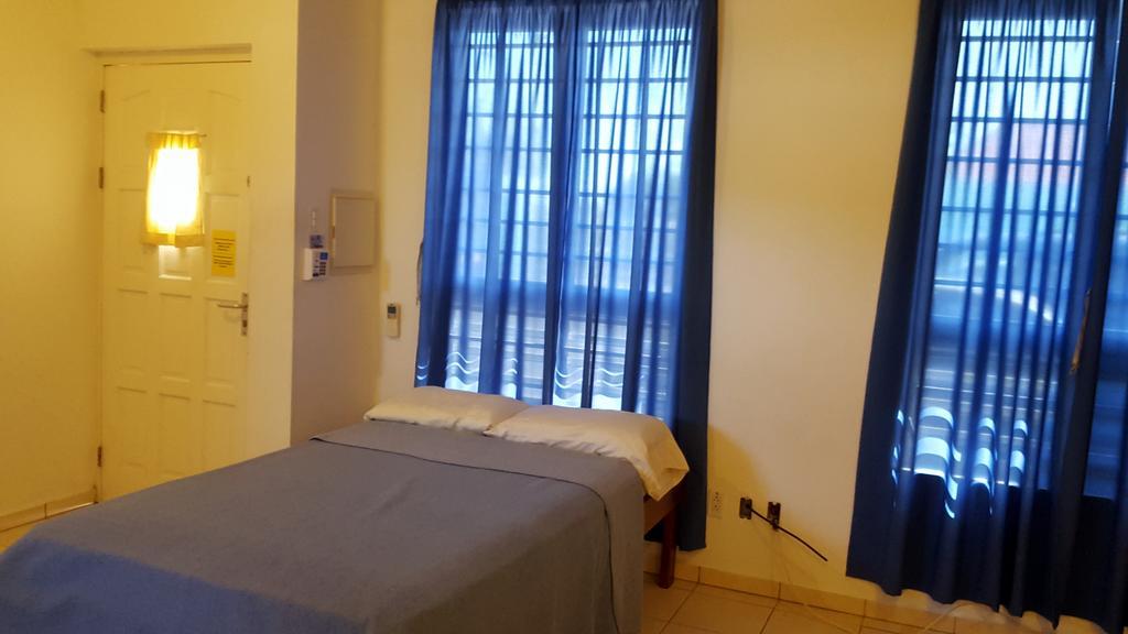 Orange Rembrandt Studio Apartments Βίλλεμσταντ Εξωτερικό φωτογραφία